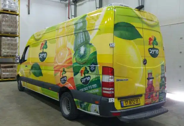 עיטוף רכב מסחרי לחברת פריניב